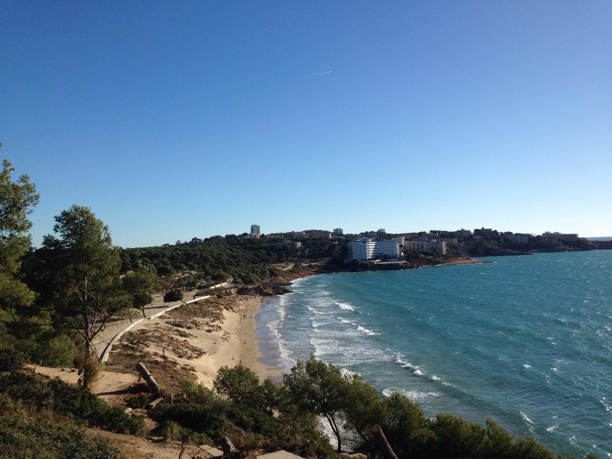 Book Cap Ferrat Salou
