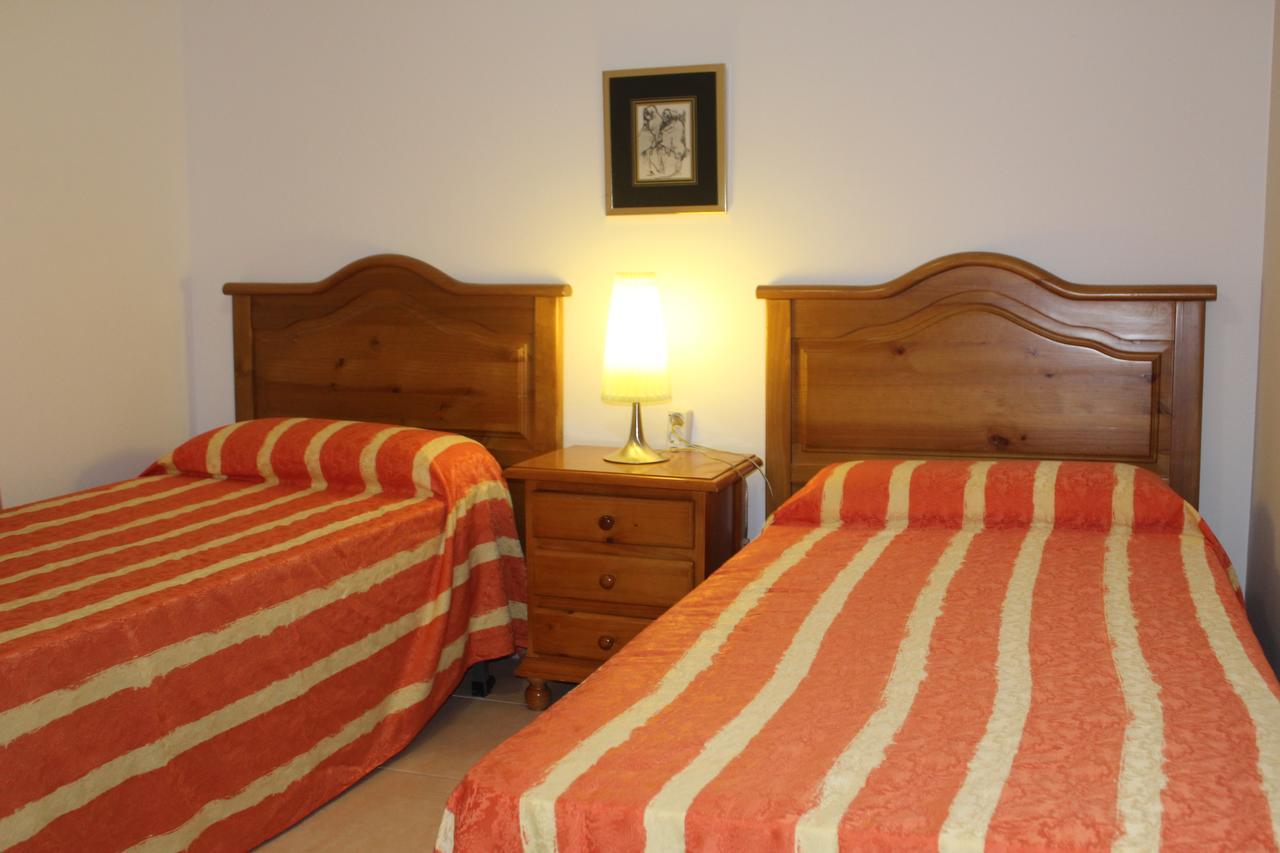 Platja Llarga Nuria Apartment *