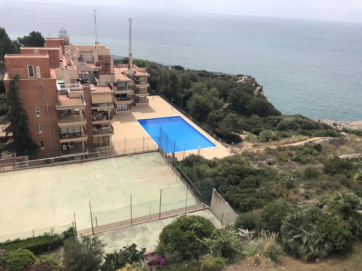 Sunandbed Atico Faro Apartment *
