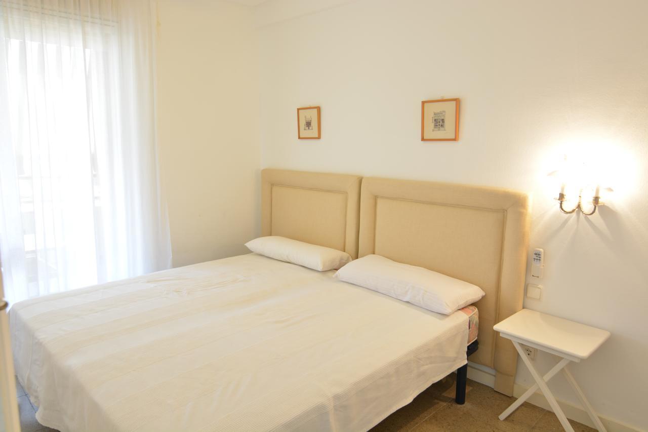Saval Malta Capri