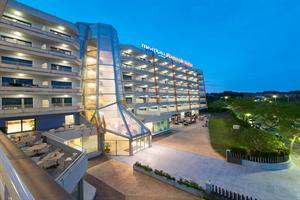 Ponient Piramide By Portaventura World Hotel Salou