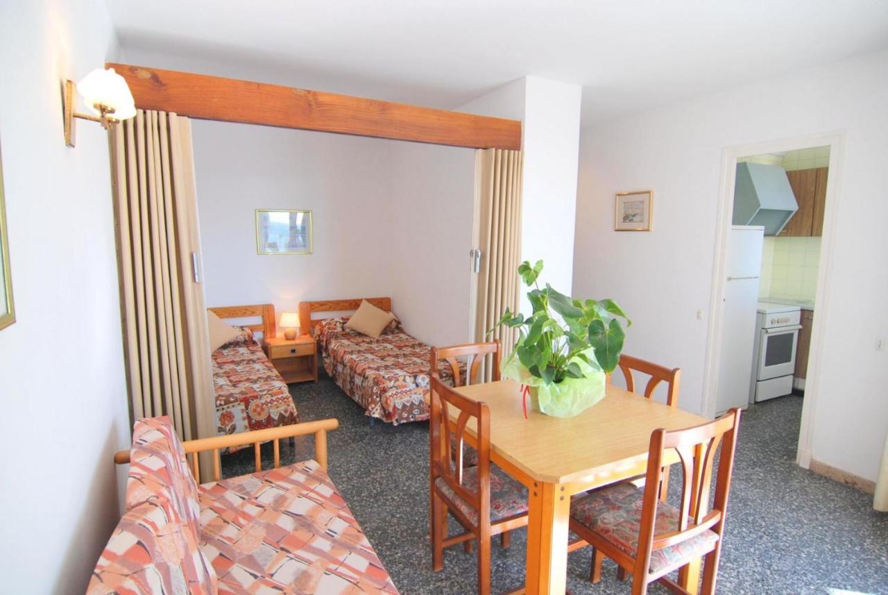 Aries Basic Apartment Salou