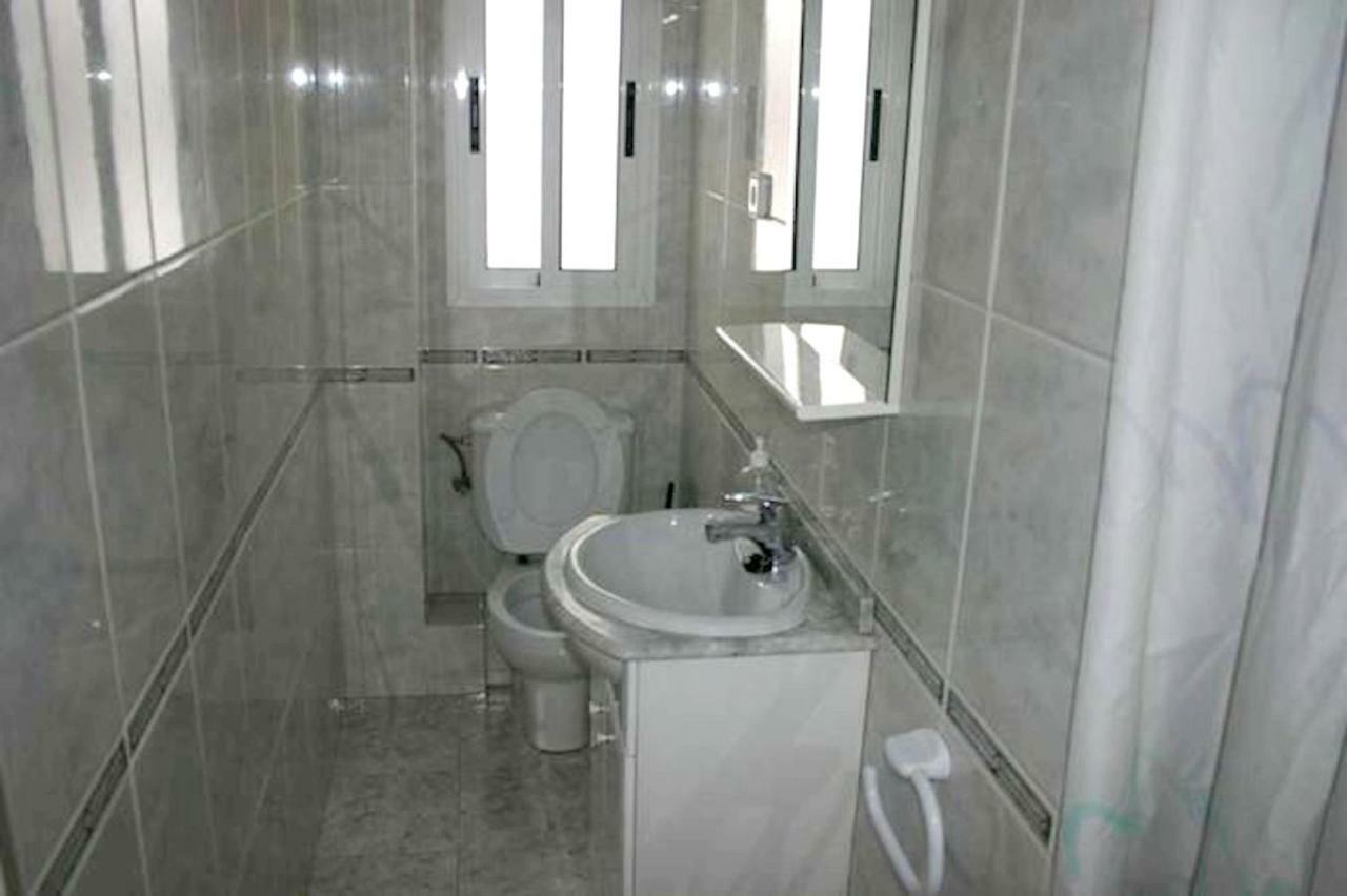 Apartment Carrer De Rodriguez Pomatta Apartment *