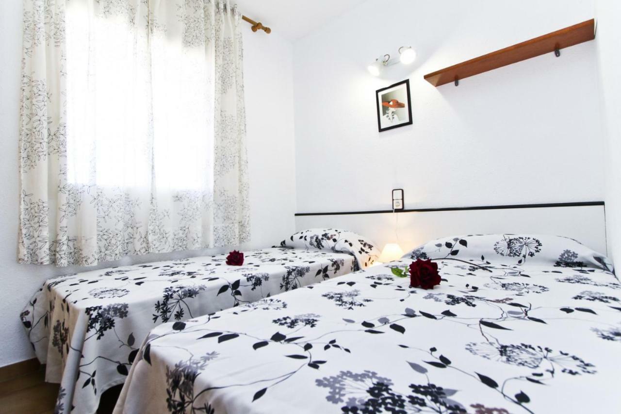 Pentathlon 2 Planet Costa Dorada Apartment