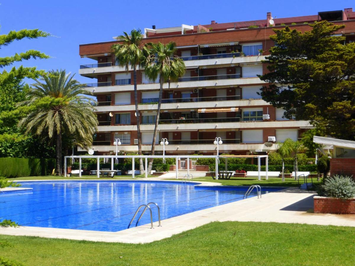 Rentalmar Mimosas Family Plus Apartment
