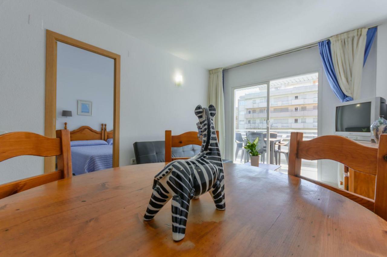 Zeus Royal Apartment