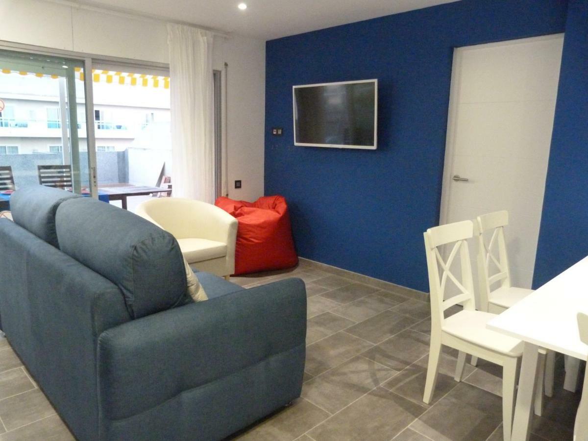 Saloublues, Penthouse, Pool, Big Terrace Appartement