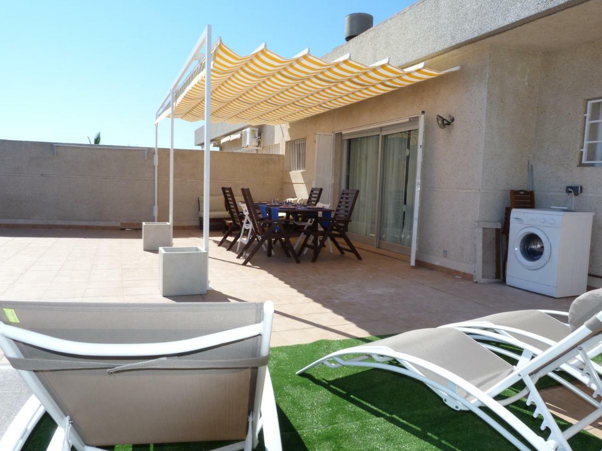 Saloublues, Penthouse, Pool, Big Terrace Apartment Salou