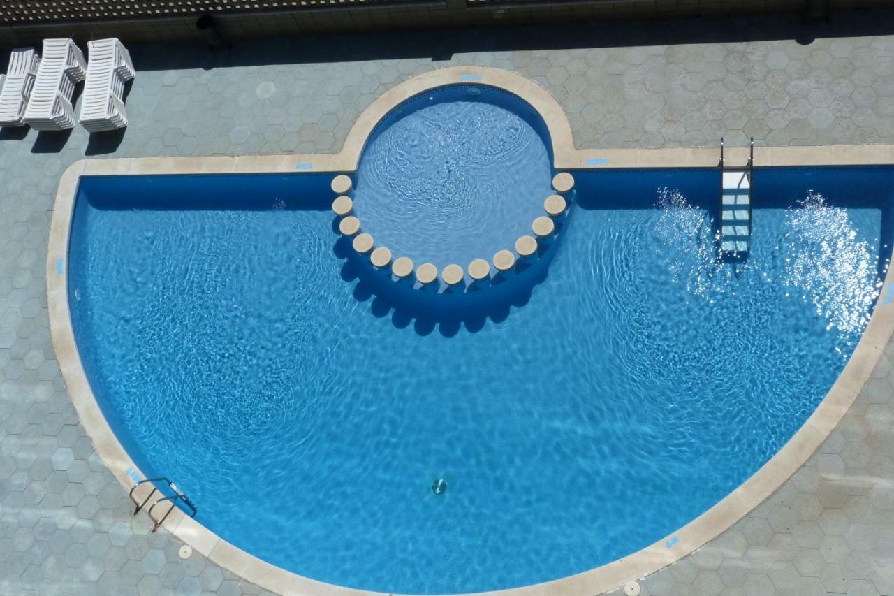 Saloublues, Penthouse, Pool, Big Terrace Apartment