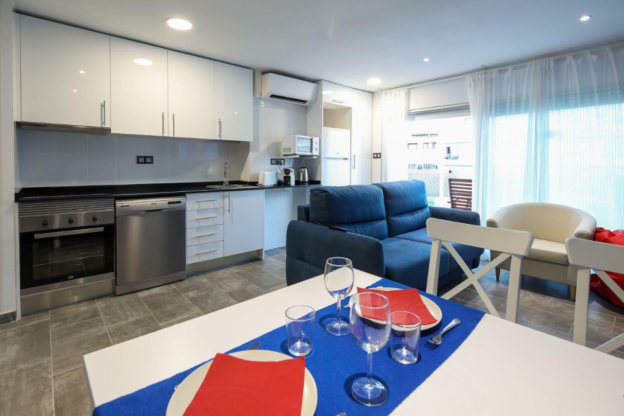 Saloublues, Penthouse, Pool, Big Terrace Apartment Salou