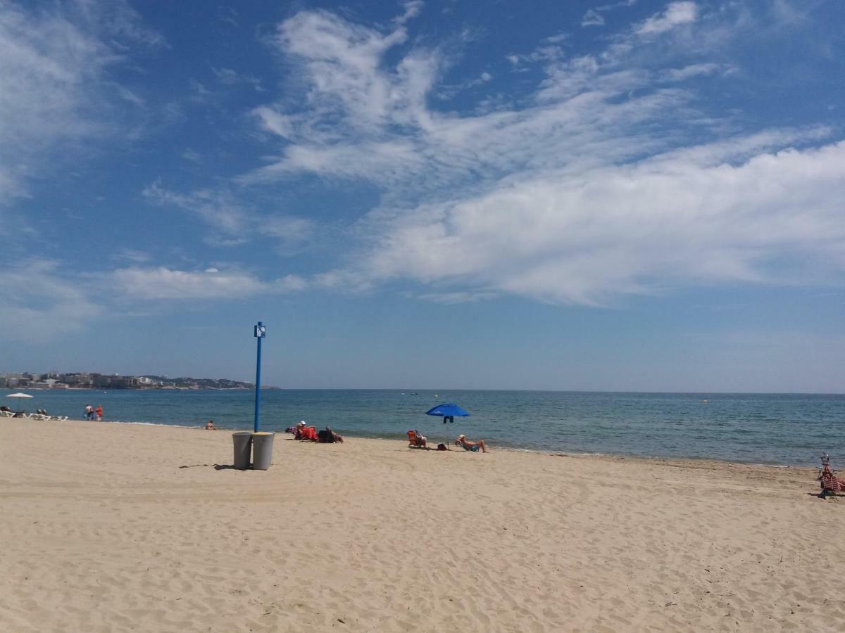 Economico 2a Linea Playa Apartment Salou