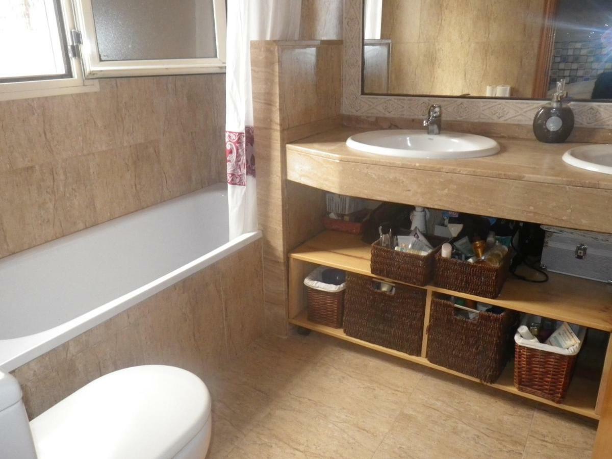 Appt Terrasse, Piscine, Locamar Appt Cristina Apartment *