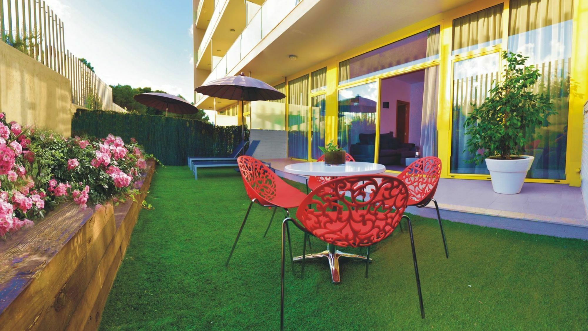 Aparthotel Four Elements 4*