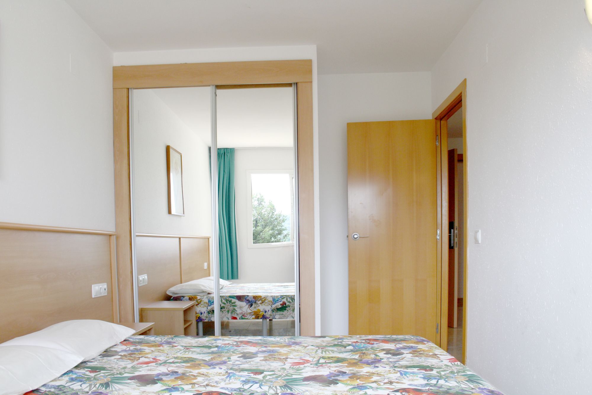 In A House - Sh09 *