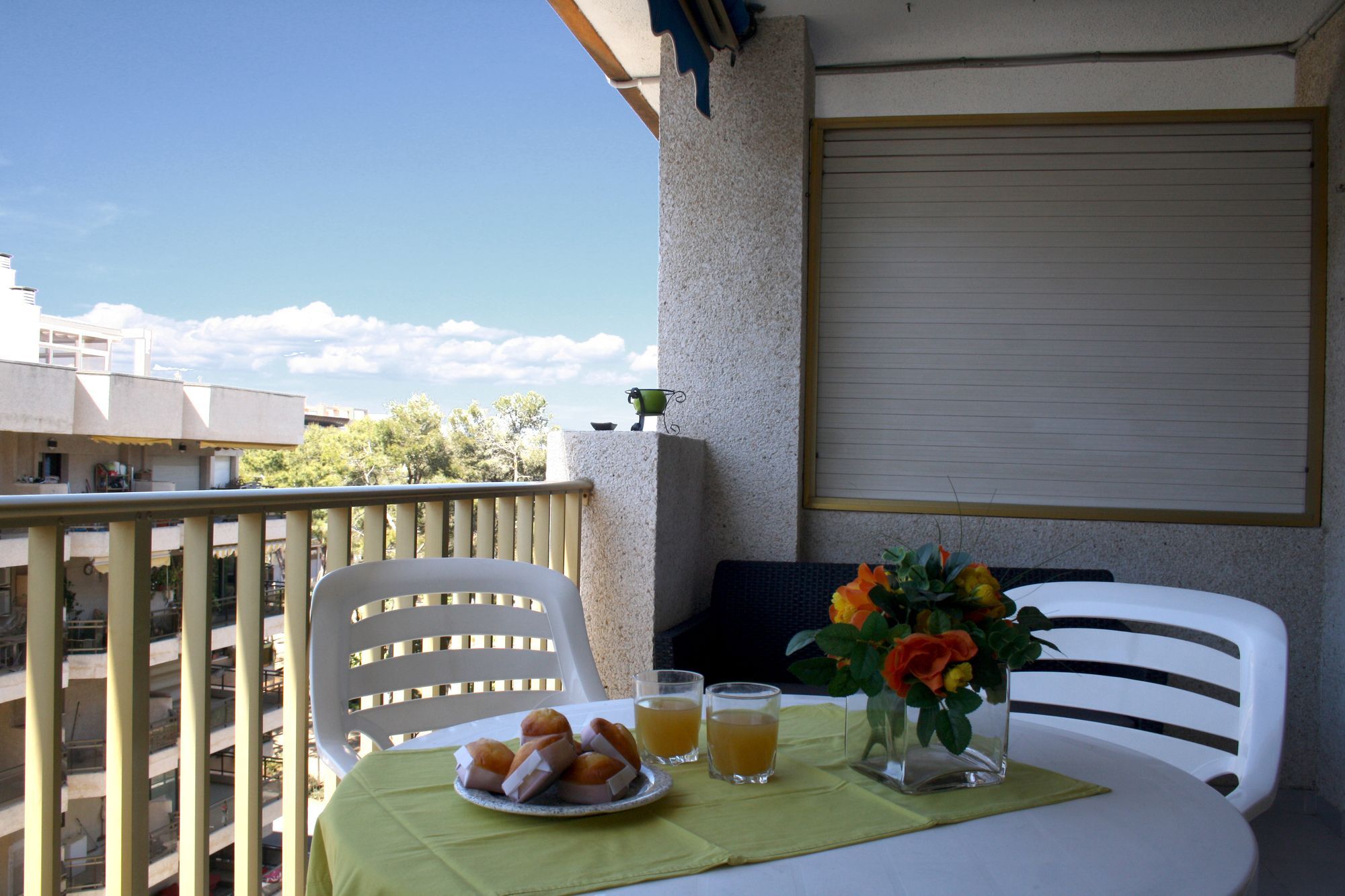 In A House - Sh30 Apartment