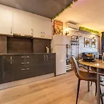 Industrial Loft At The Beach