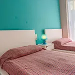 Litoral Costa Dorada - Living Park Only Families