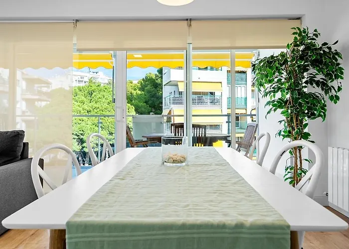 Magnificant Apartment Salou First Line
