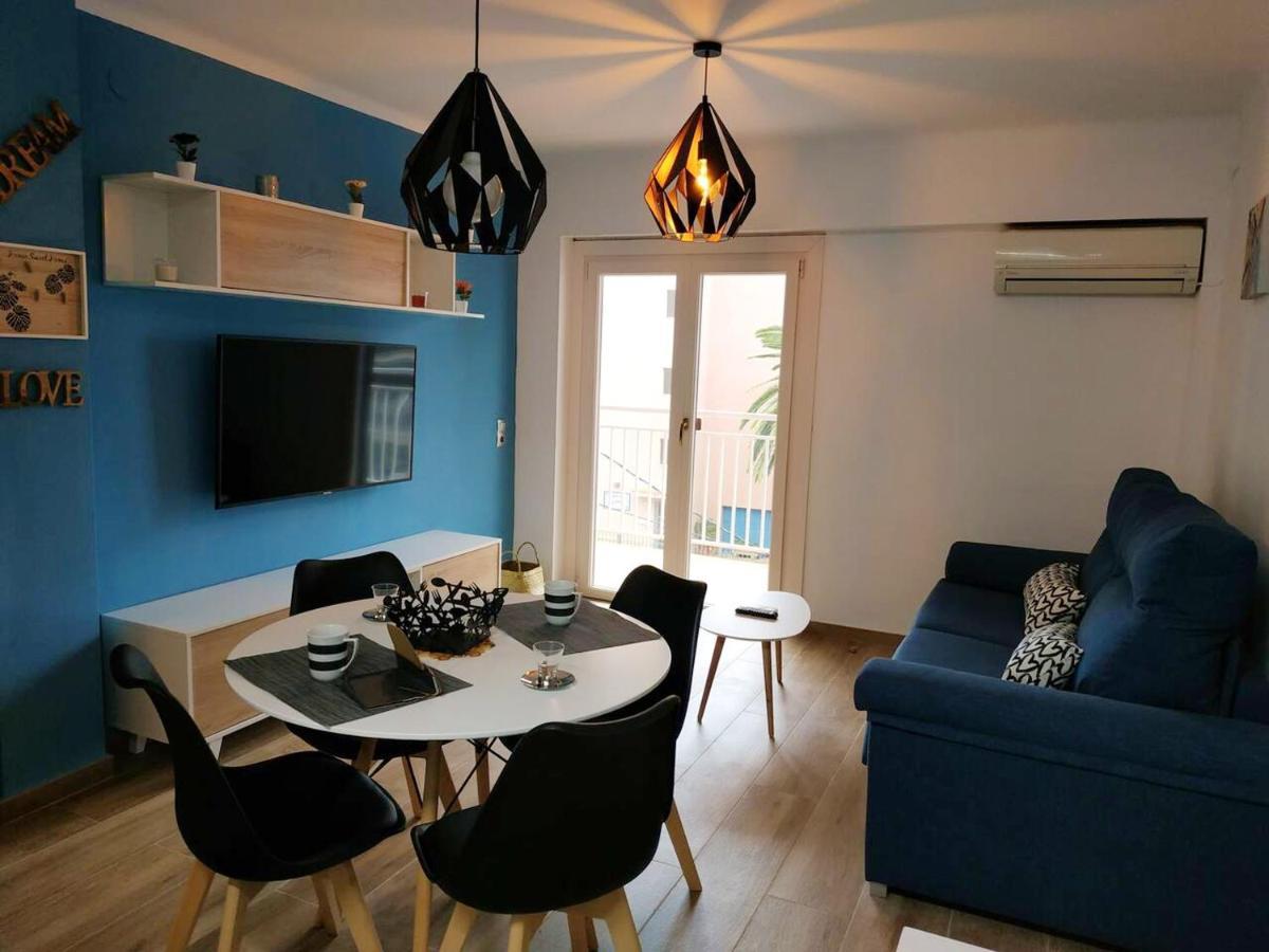 Modern In With Shared Pool 45 M² Salou