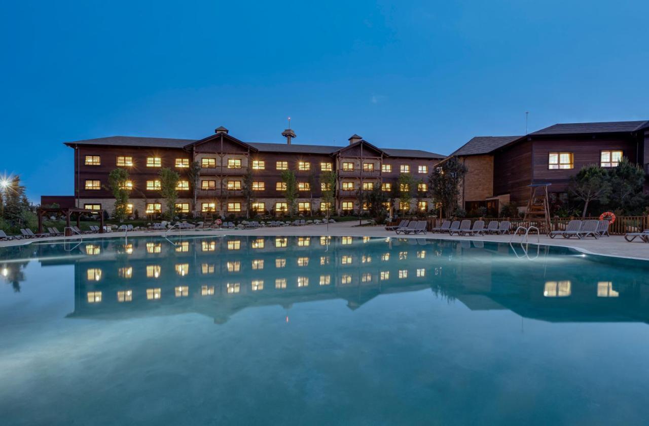 Portaventura Colorado Creek: Theme Park Access Included 4* Salou