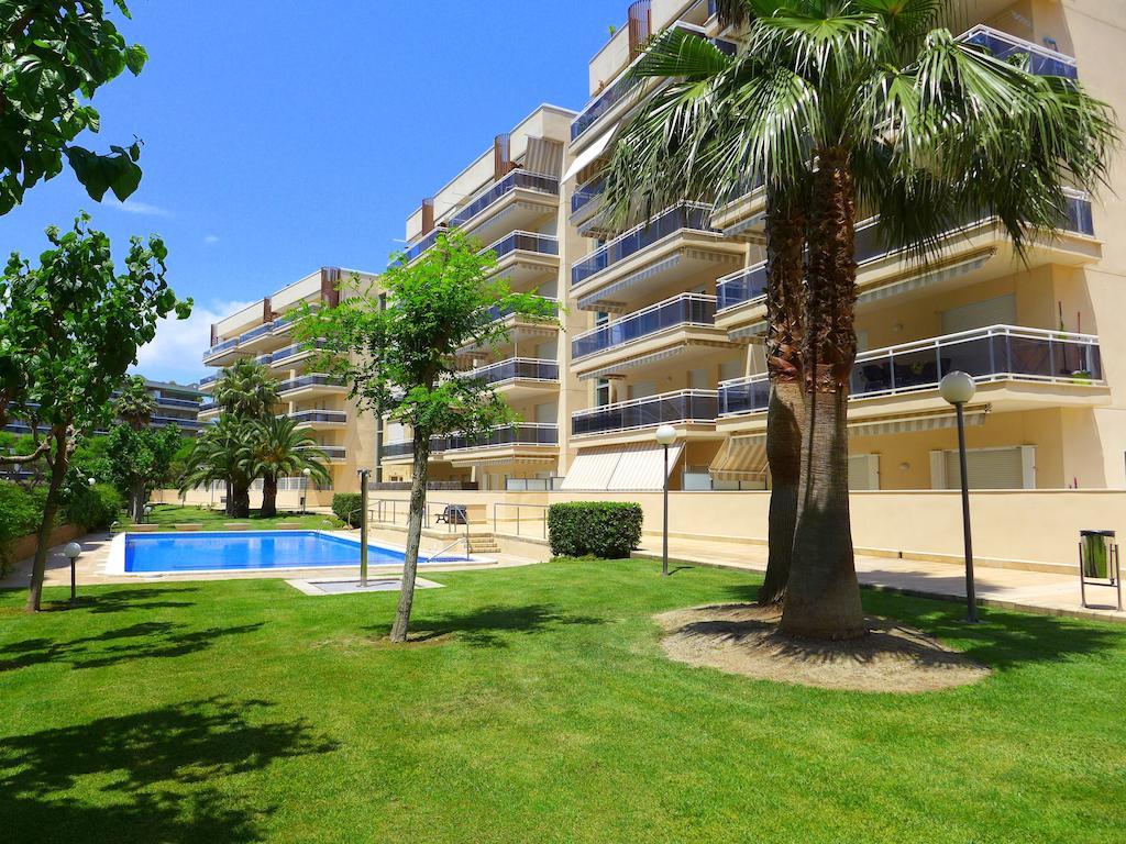 Rentalmar Ventura Village Families *
