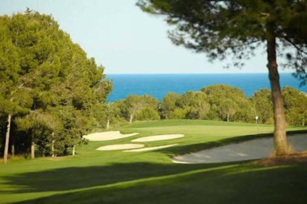 Luxurious La Paz: Beach, Port Aventura Golf * Salou