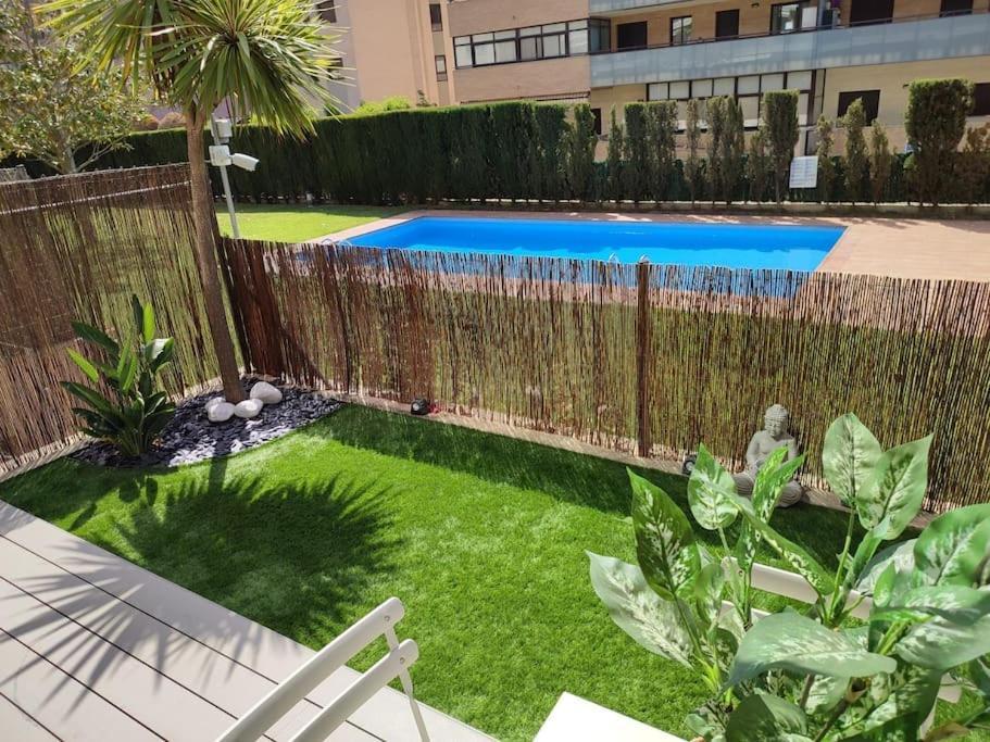 Apartment Apartamento Familiar Con Jardin Y Piscina En