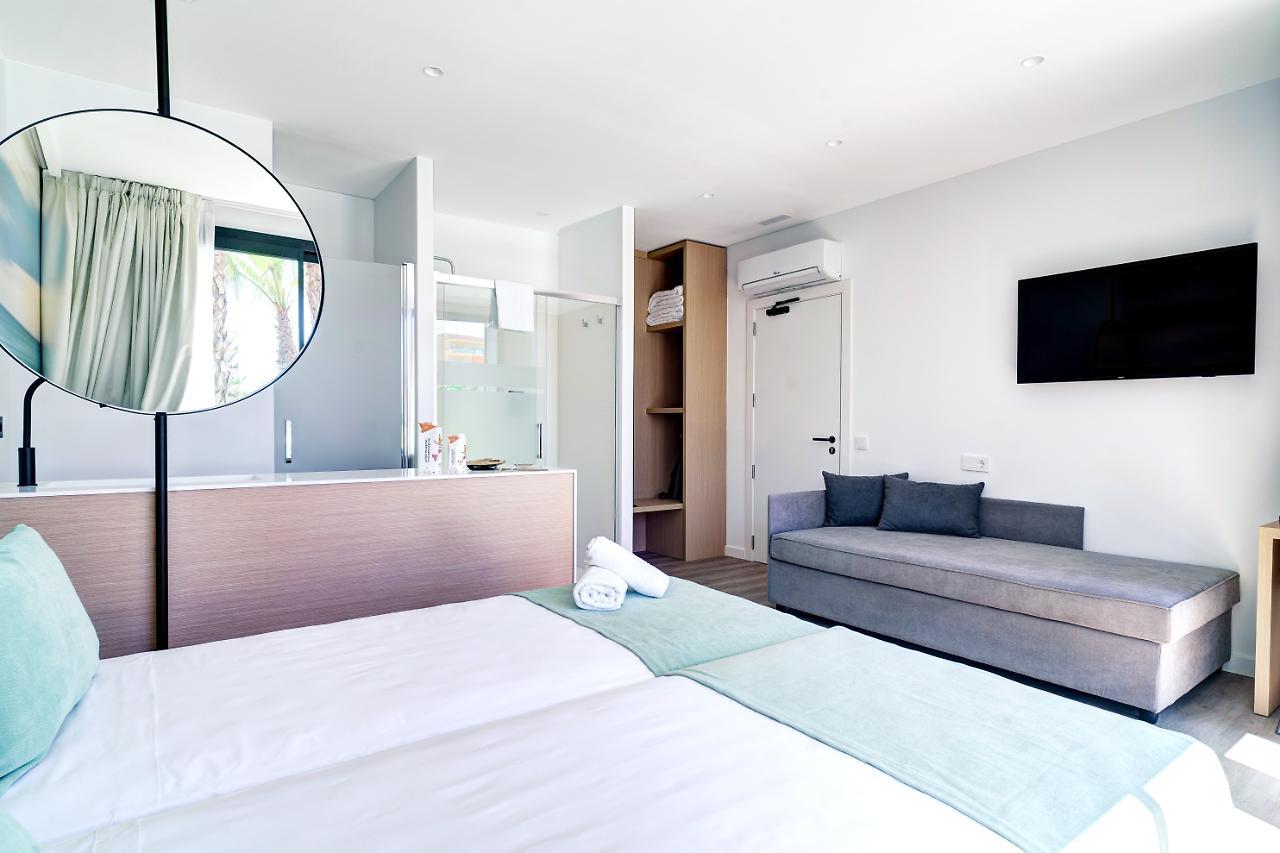 Alannia Hotel