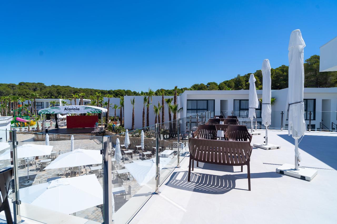 Hotel Alannia
