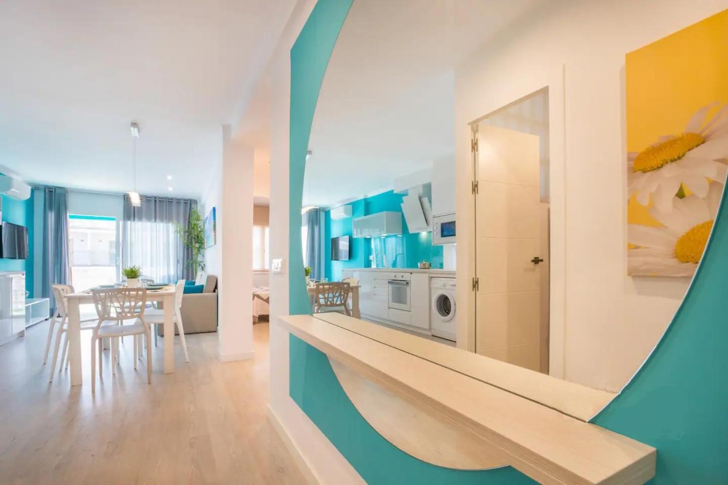 Uhc Carlos V Apartment
