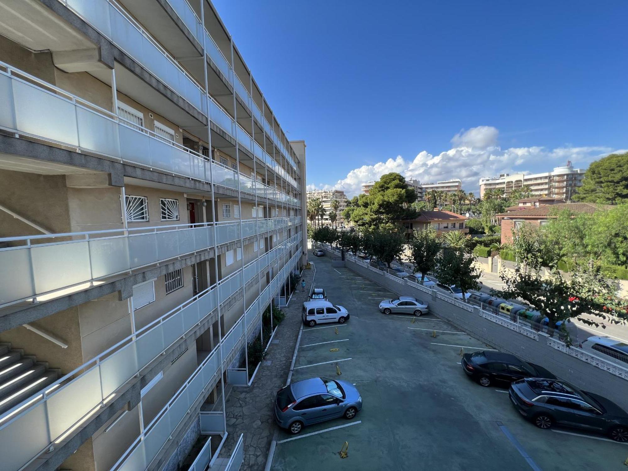 Adriatico Hospitalet Apartamento *