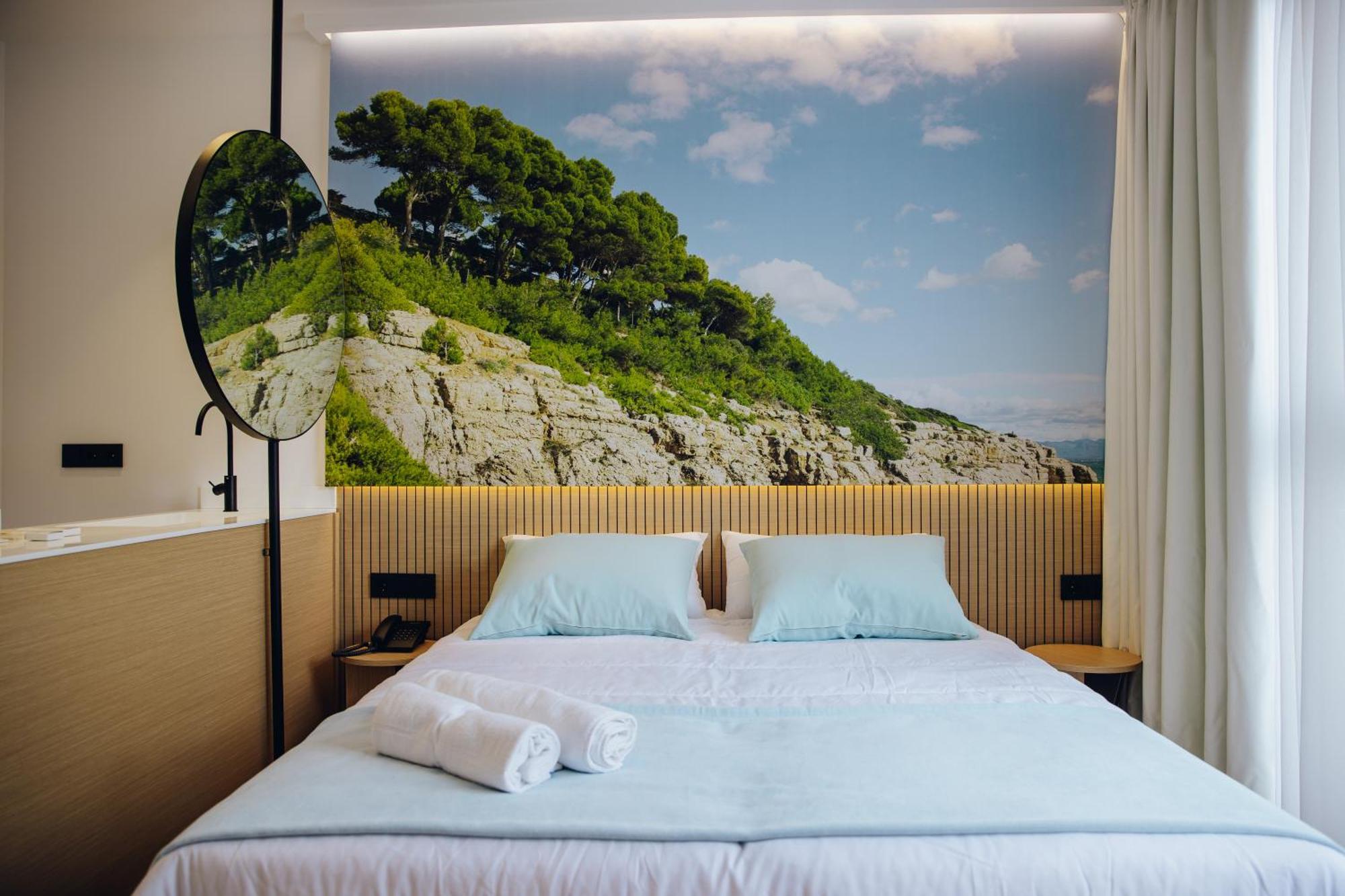 Alannia Hotel 4*