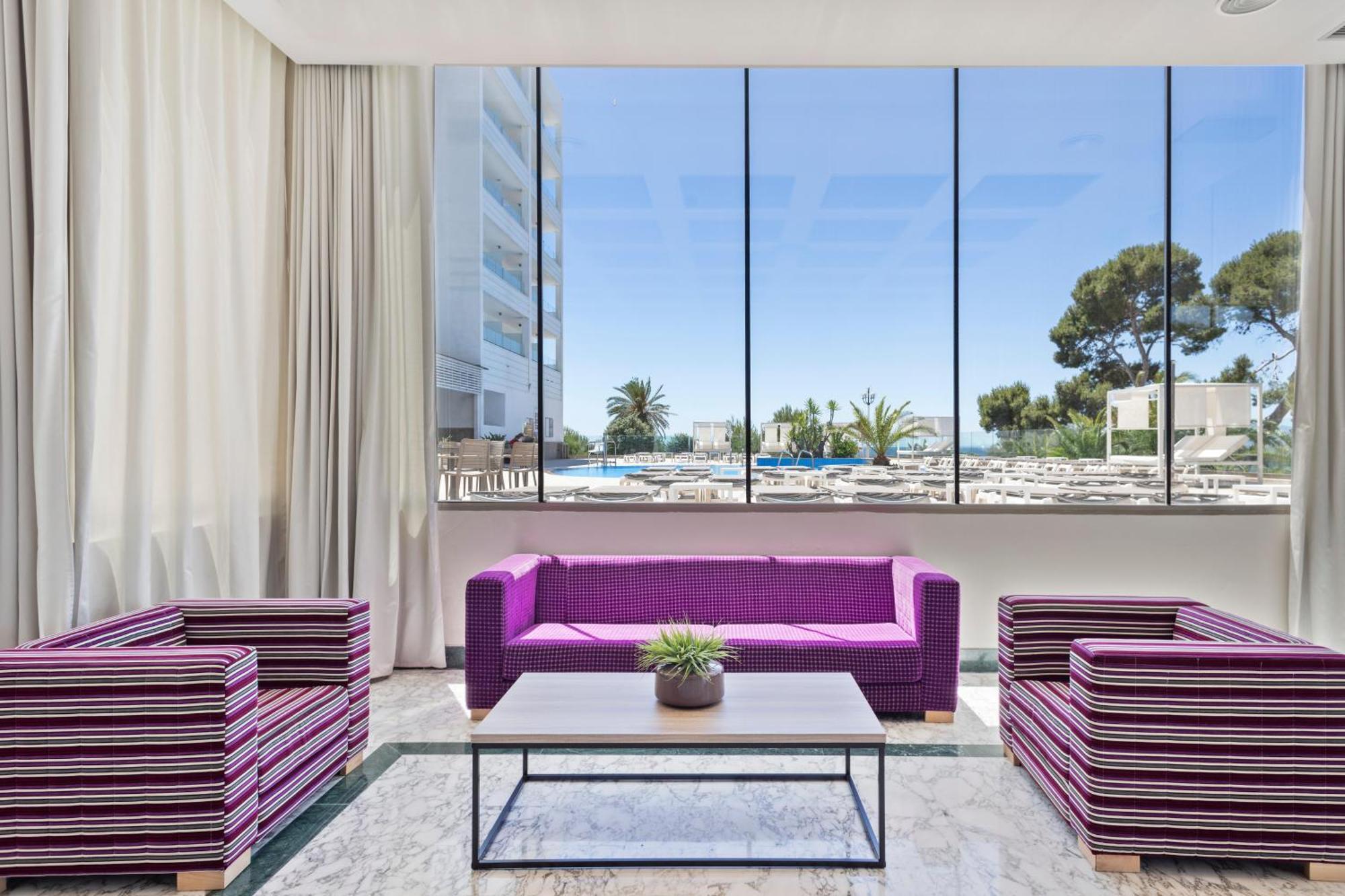 Hotel Punta Dorada 4*