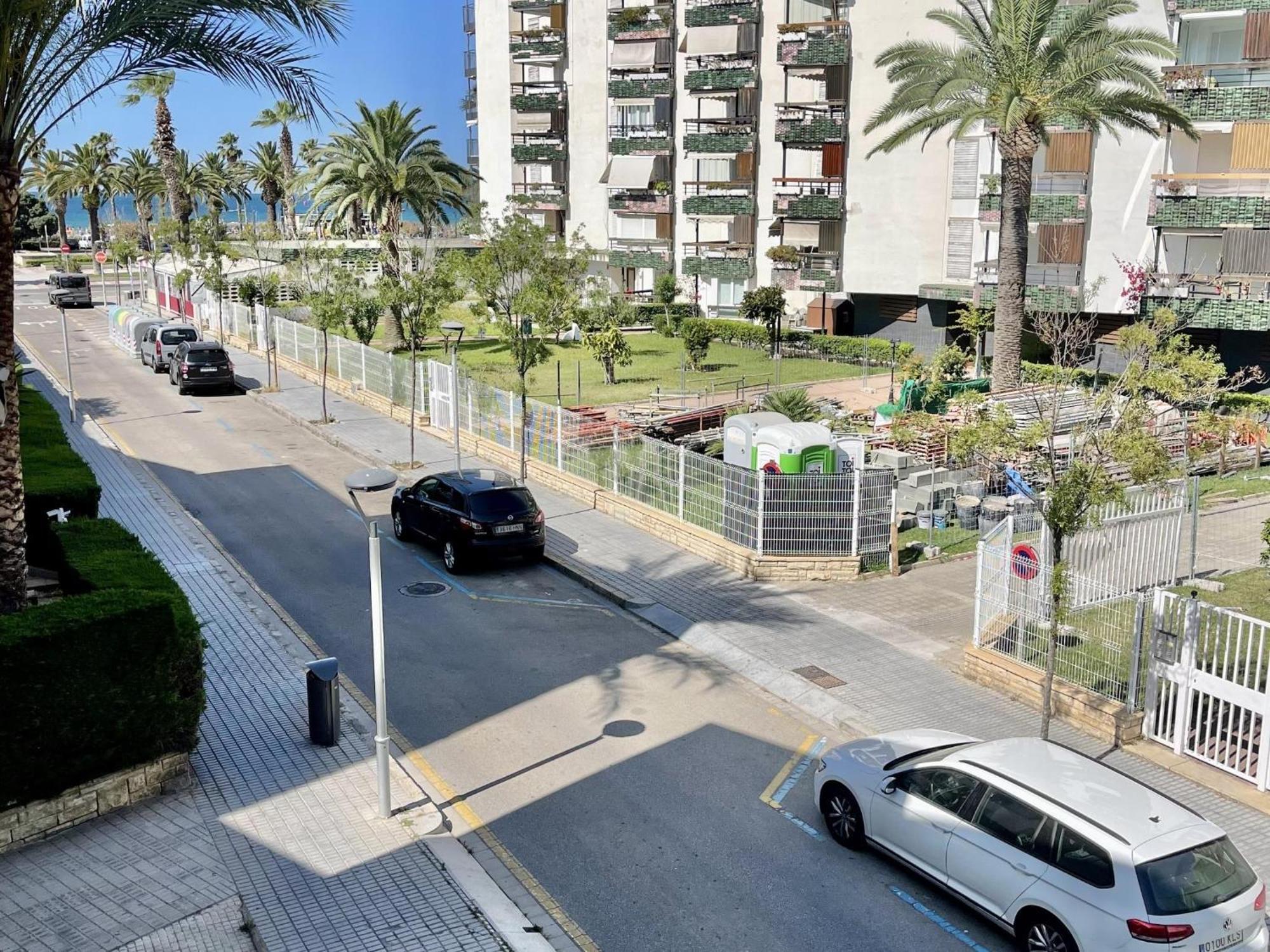 Apartbeach Ischia Vistas Playa Y Climatizado * Salou