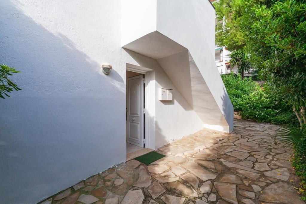 Apartment 50 Meters From Cala Crancs- Terrace And Seaviews