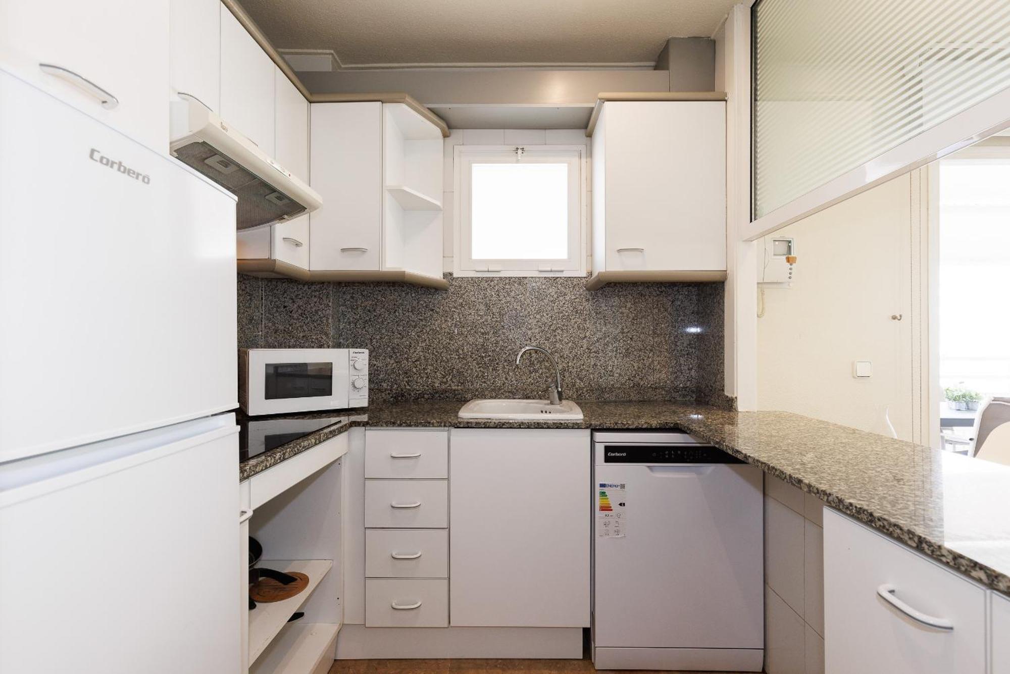 Uhc Center Apartment