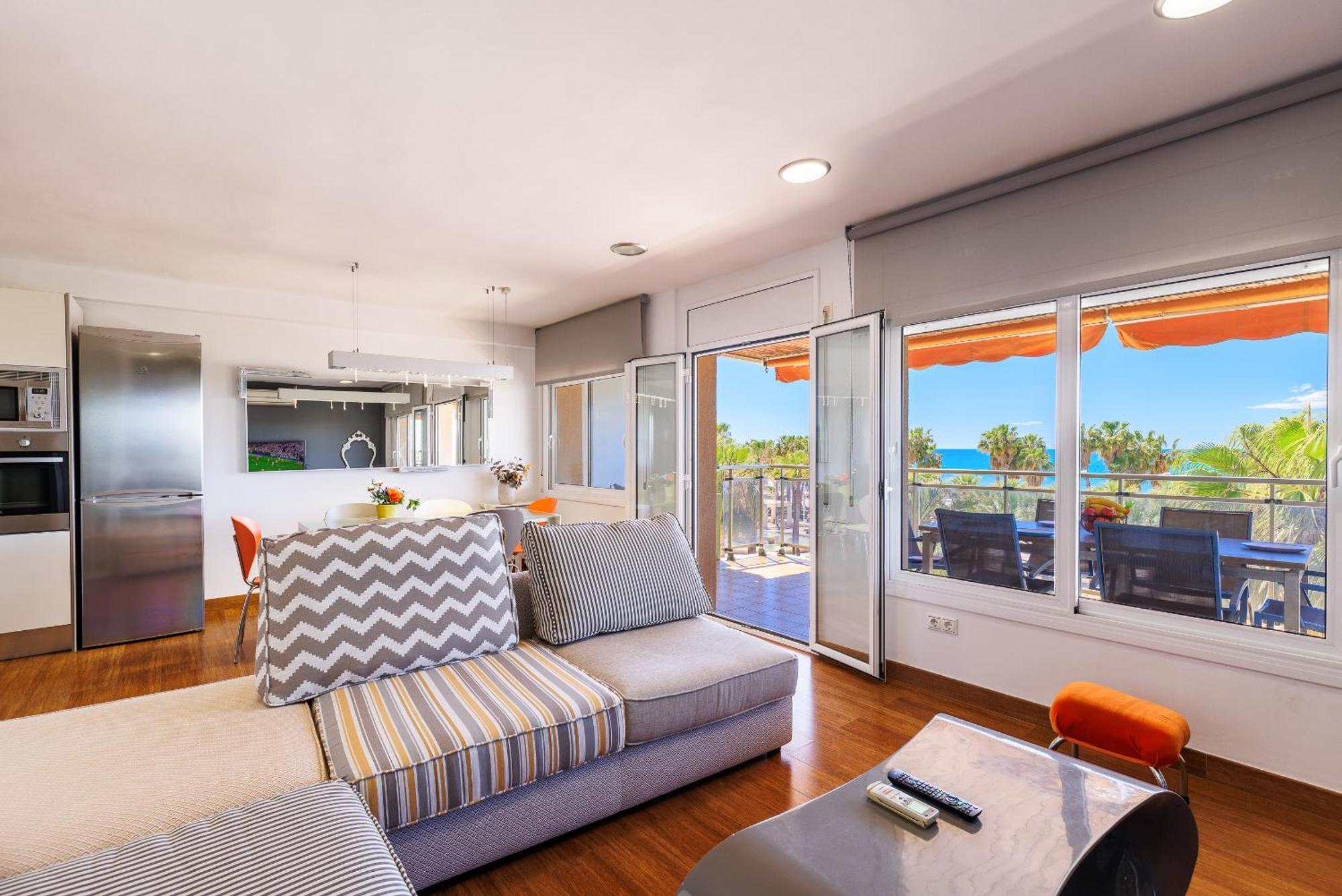 Apartamento Tous Planet Costa Dorada Only Families