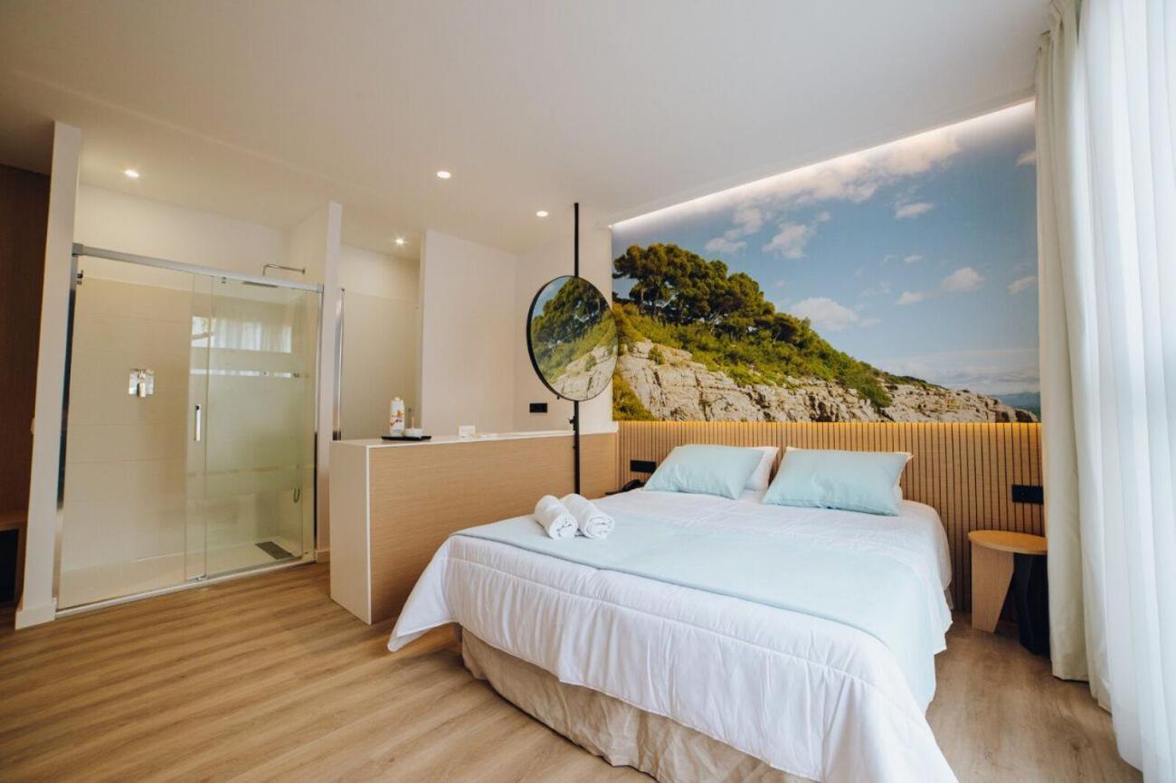 Alannia Hotel 4*