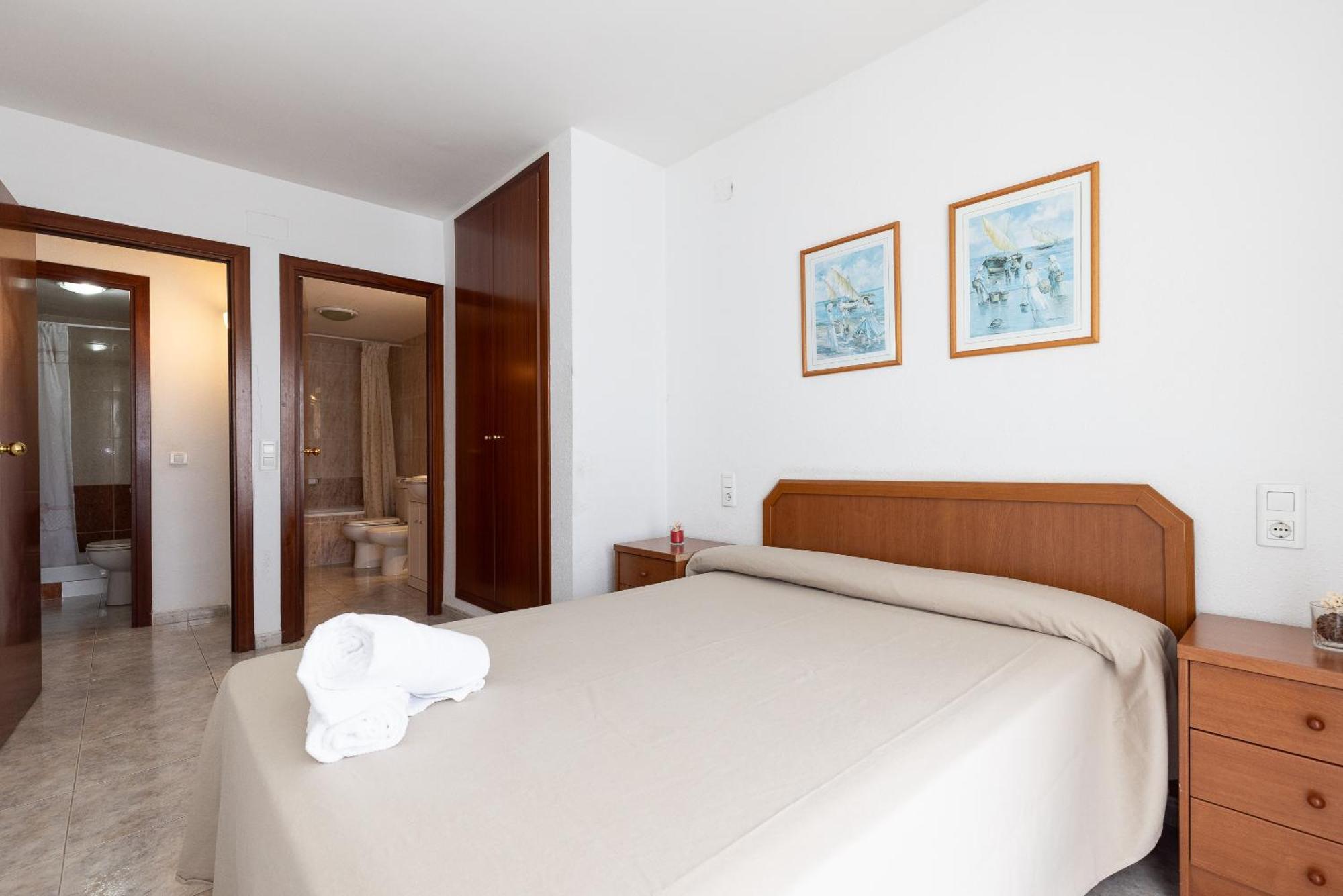 Rentalmar Ventura Village Families Apartment