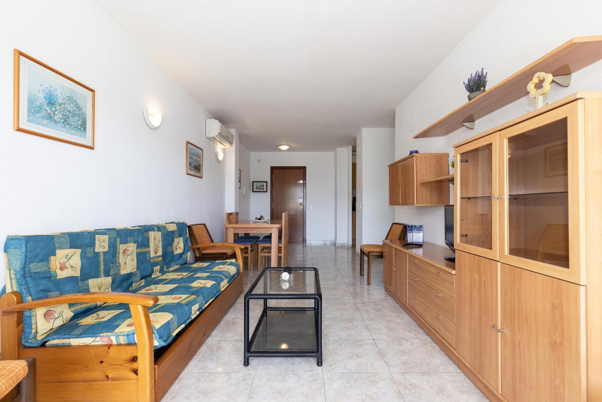 Rentalmar Ventura Village Apartment