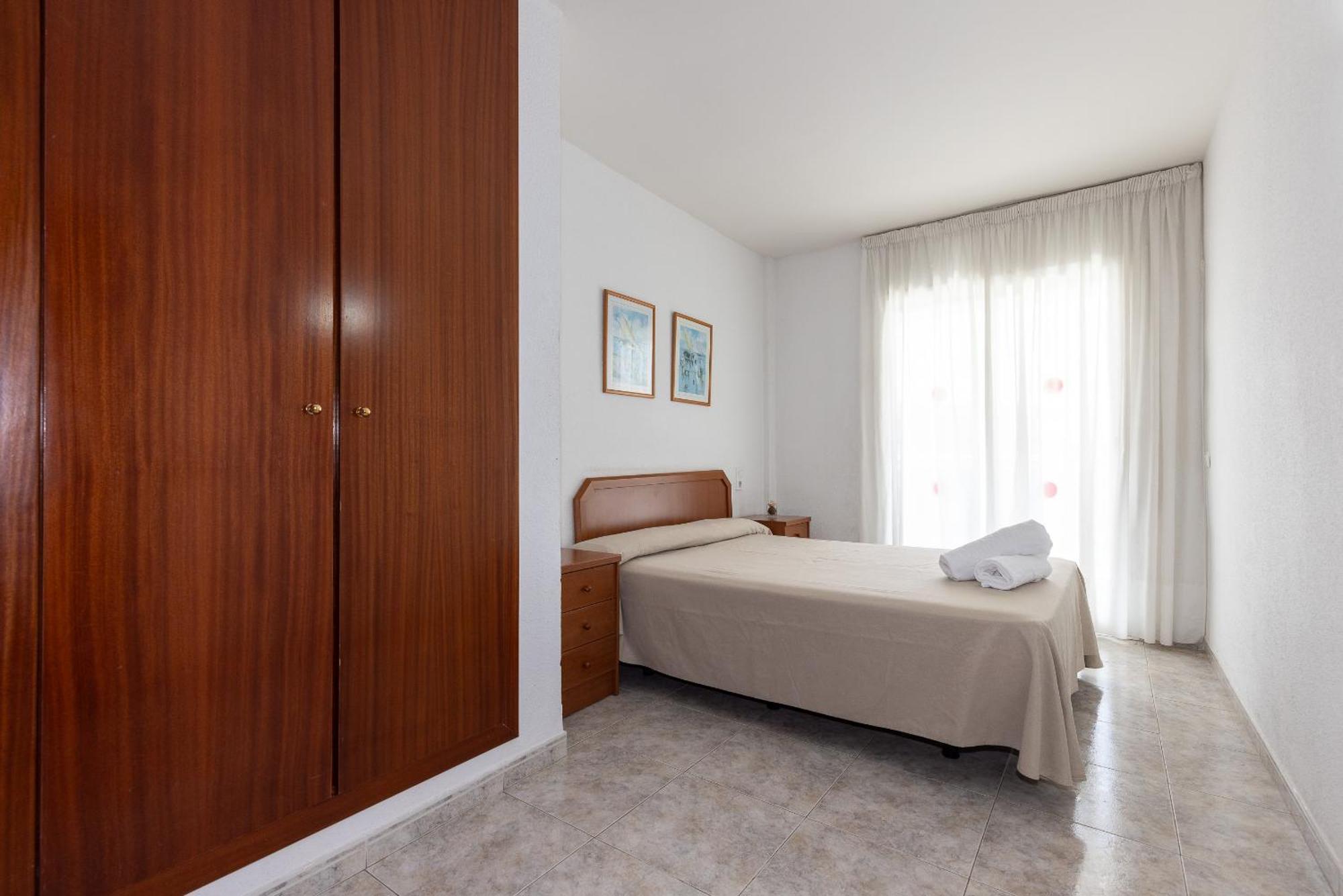 Rentalmar Ventura Village Apartment