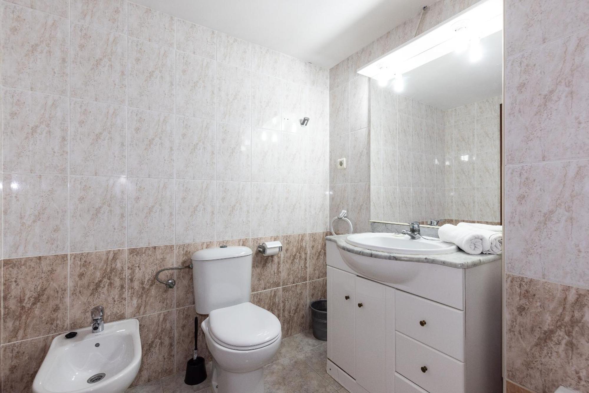 Rentalmar Ventura Village Apartment