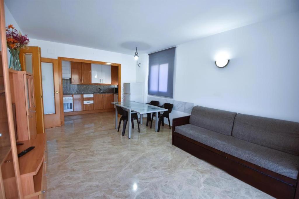 Apcostas - Village Park Apartment *