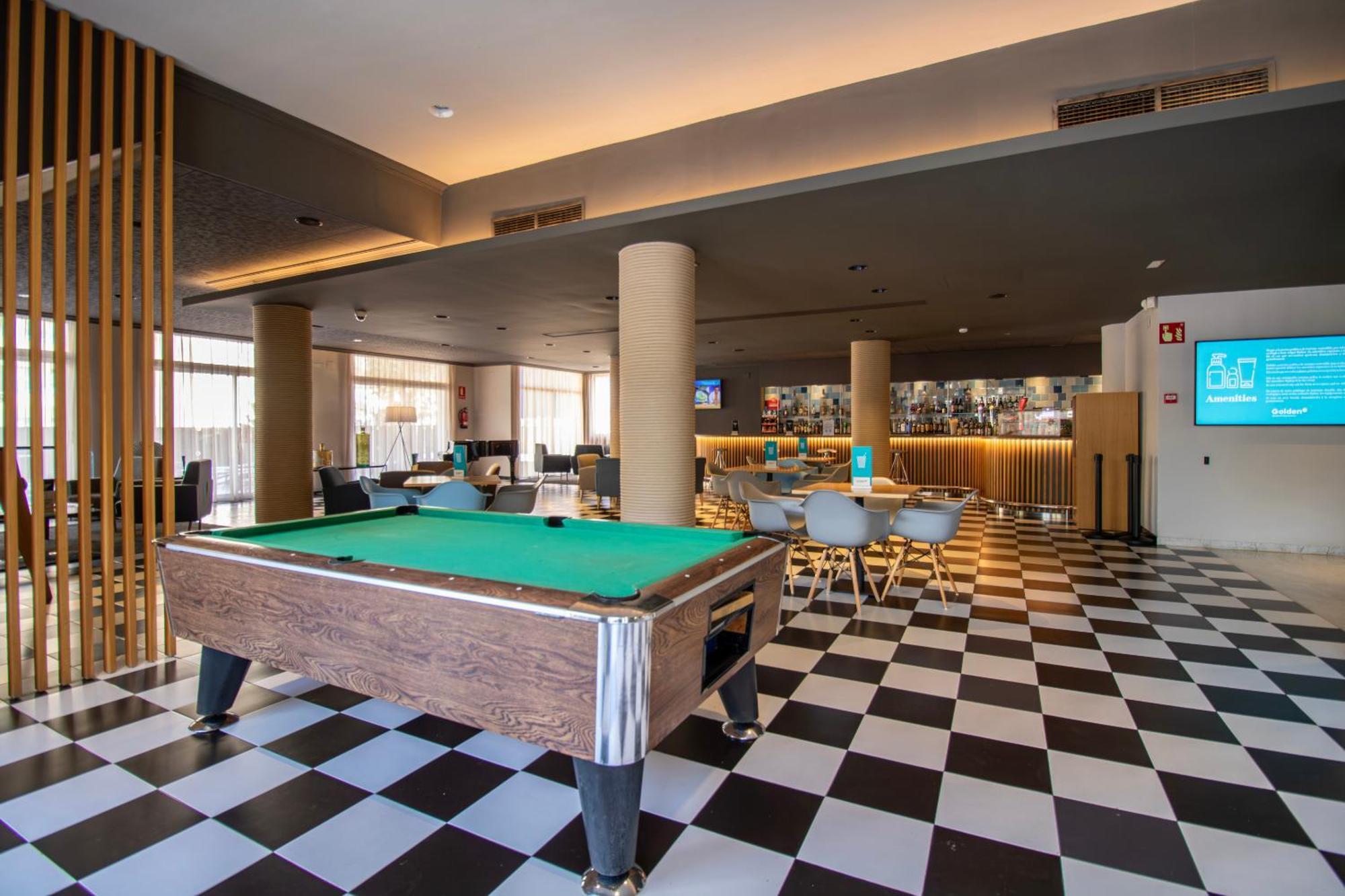 Acqua Hotel 4*