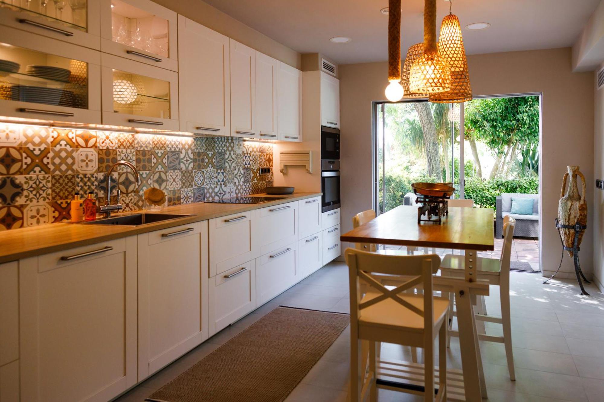 Luxurious La Paz: Beach, Port Aventura Golf Villa *