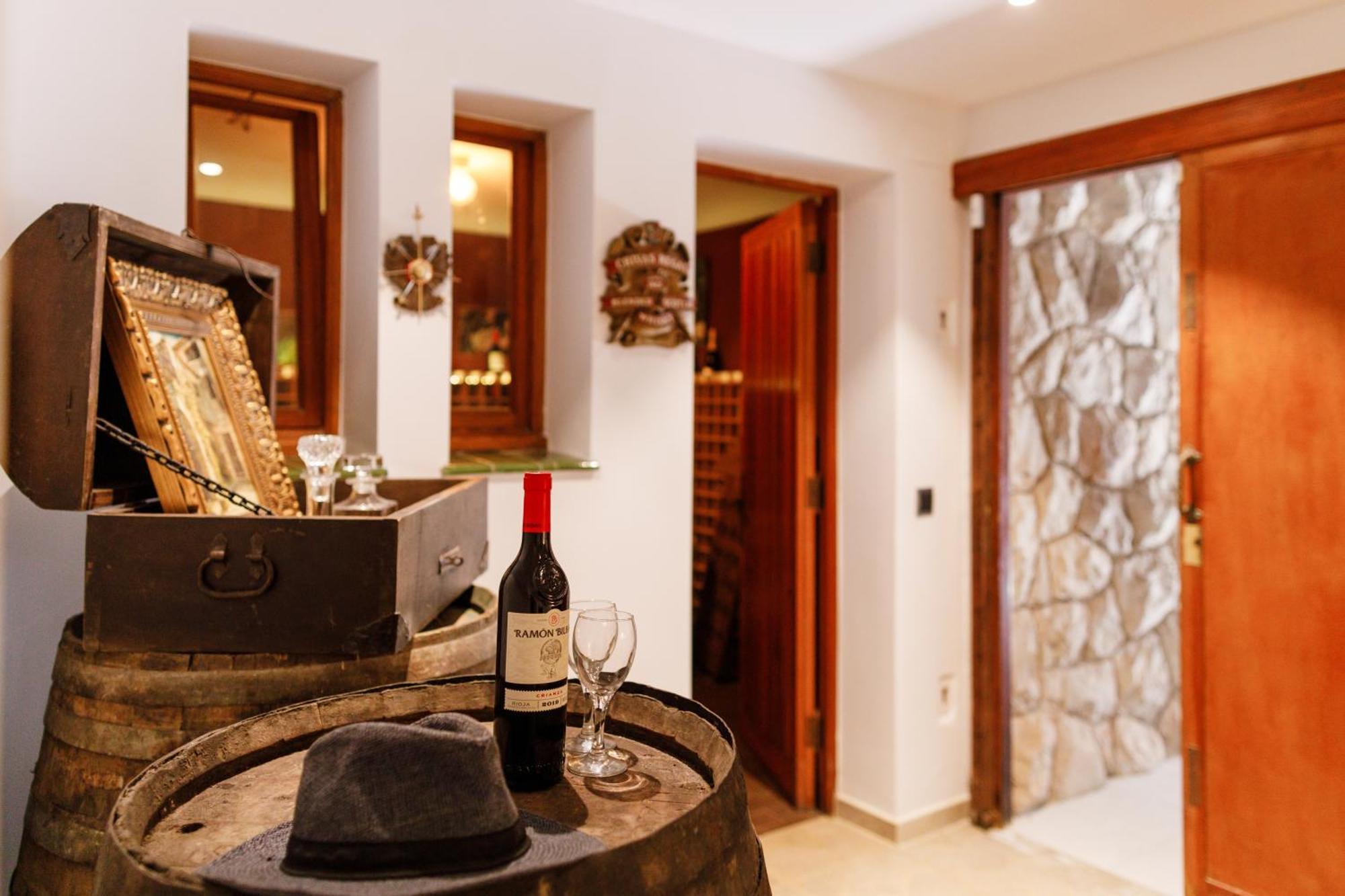 Luxurious La Paz: Beach, Port Aventura Golf *
