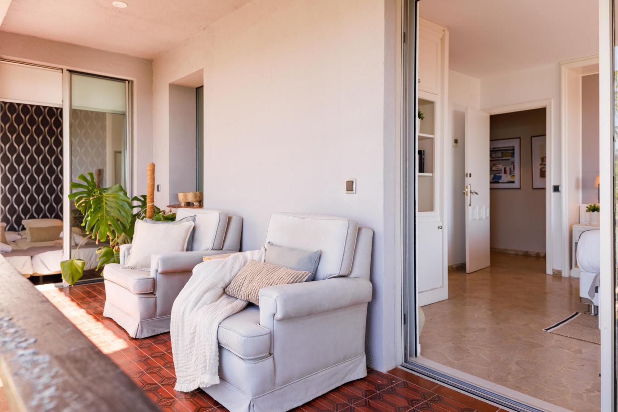 Luxurious La Paz: Beach, Port Aventura Golf Villa