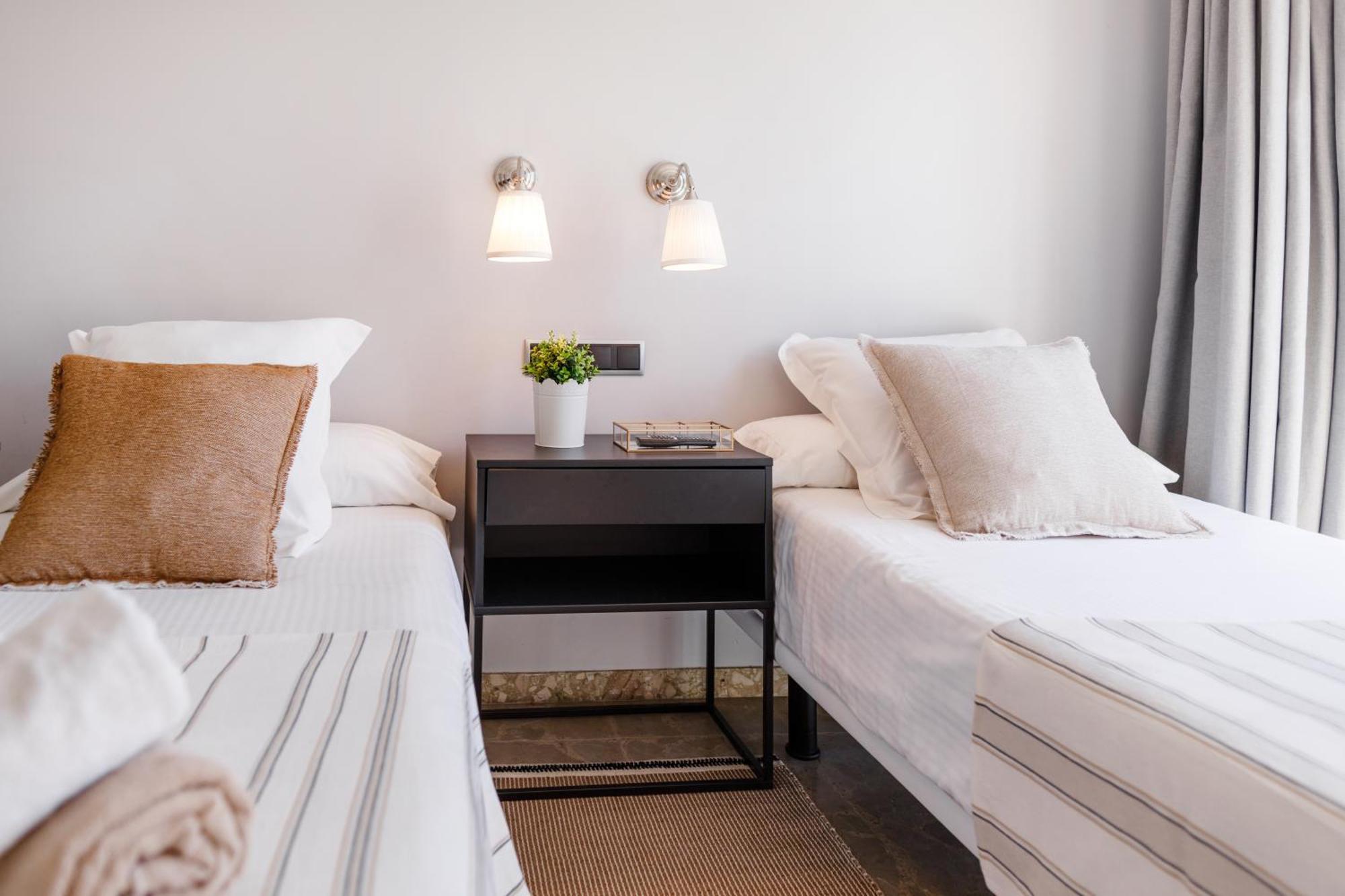 Luxurious La Paz: Beach, Port Aventura Golf * Salou