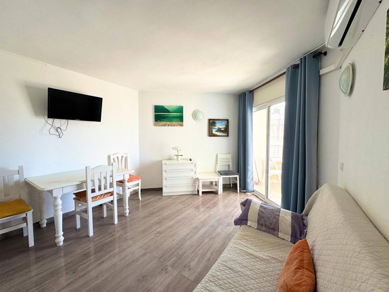Apartsalou Bilbao Apartment *