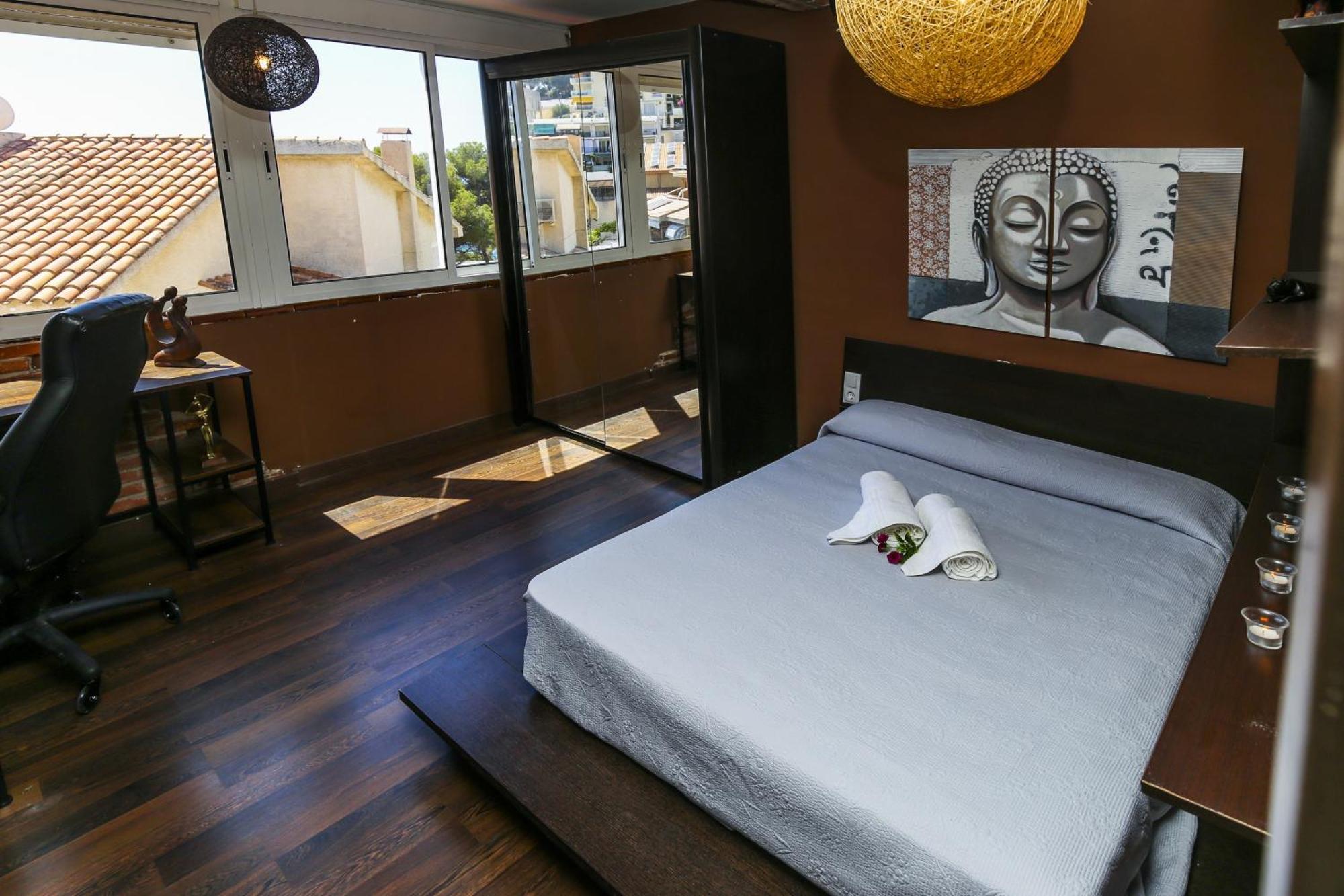 Pins Planetcostadorada Holiday home Salou